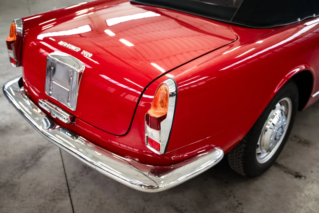 1964 Alfa Romeo 2600 - Image 30 of 31