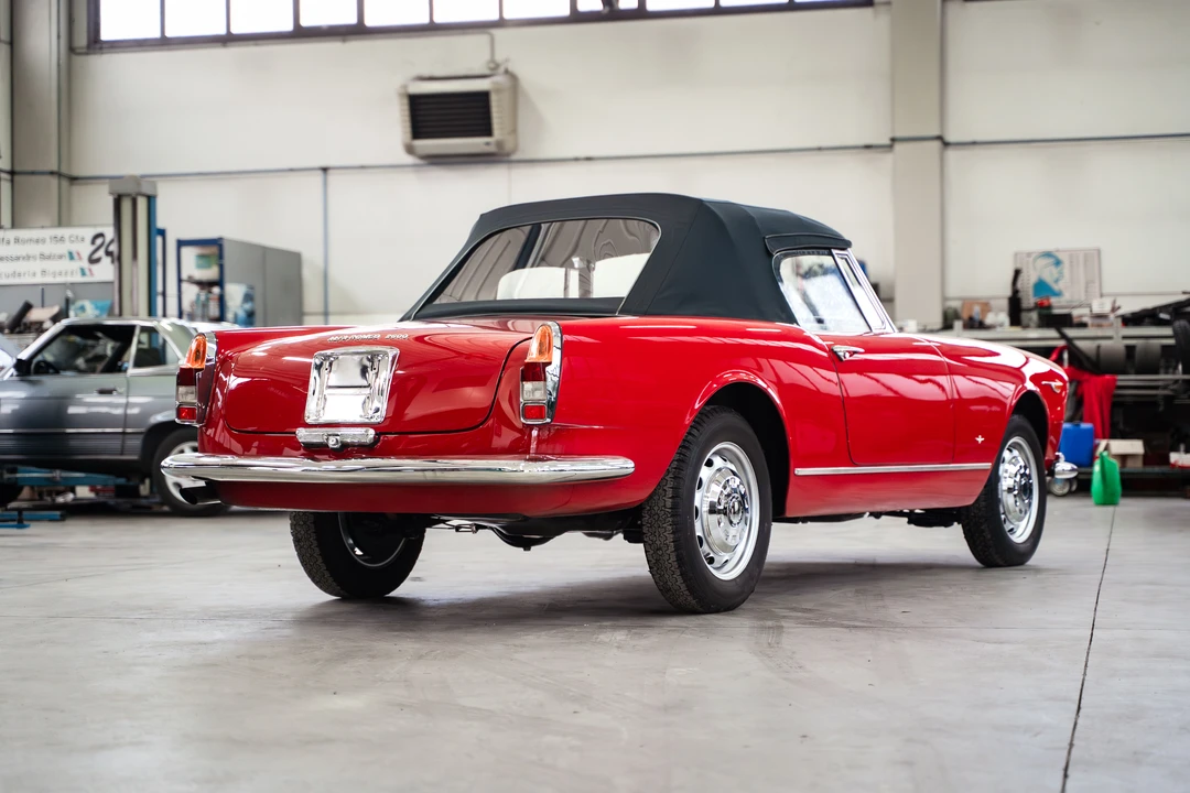 1964 Alfa Romeo 2600 - Image 14 of 31
