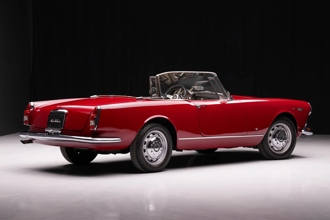 1964 Alfa Romeo 2600 - Image 10 of 31
