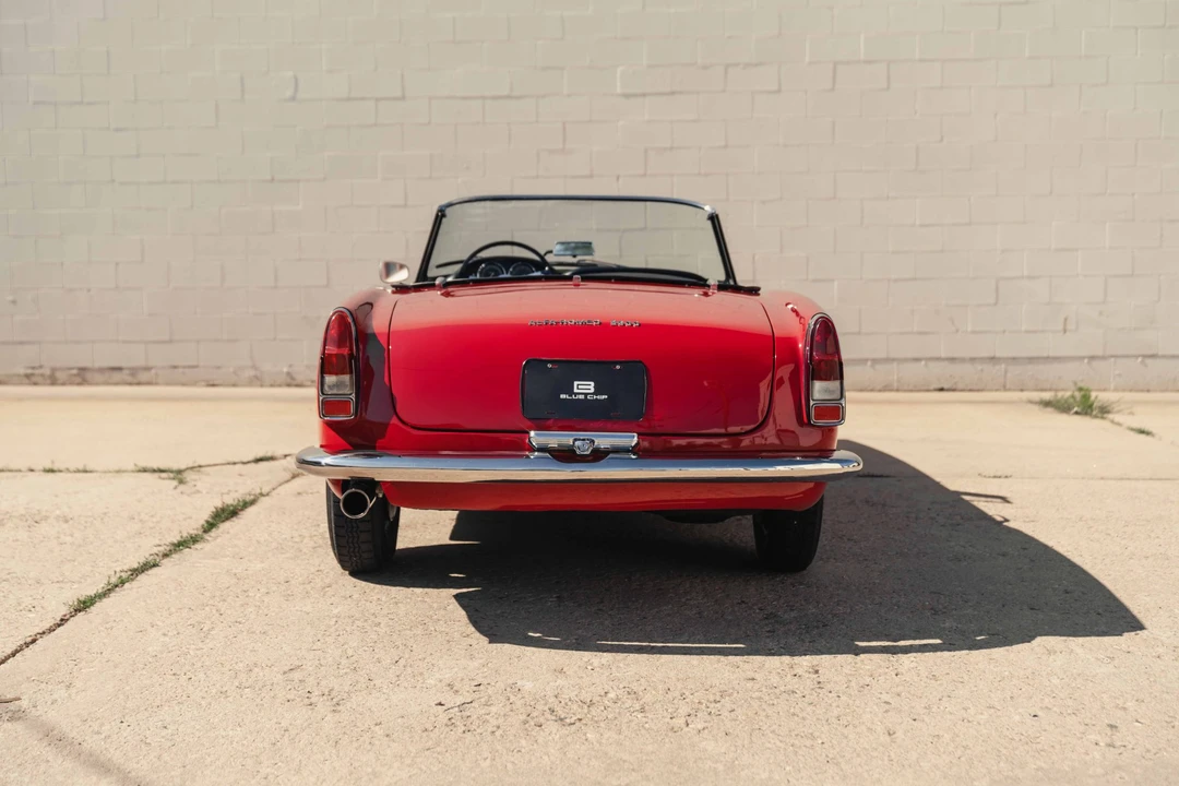 1964 Alfa Romeo 2600 - Image 9 of 31