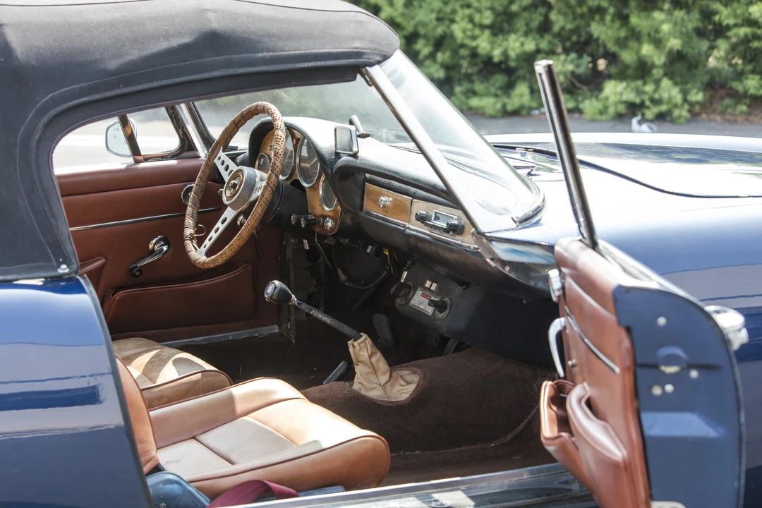 1964 Alfa Romeo 2600 - Image 10 of 30