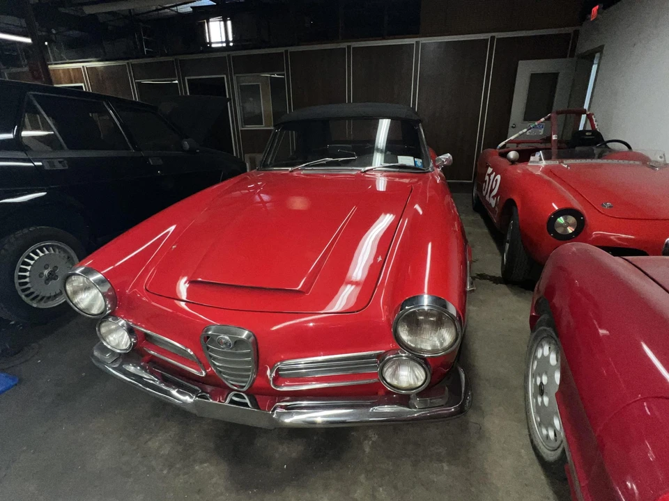 1964 Alfa Romeo 2600 - Image 20 of 31