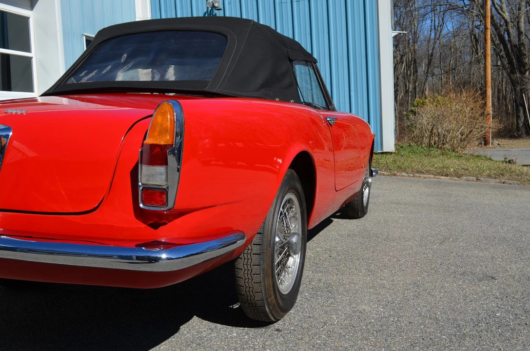 1964 Alfa Romeo 2600 - Image 11 of 31