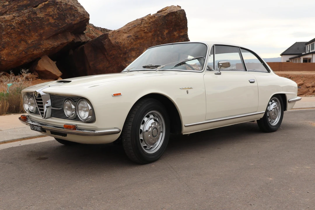1964 Alfa Romeo 2600 - Image 4 of 31
