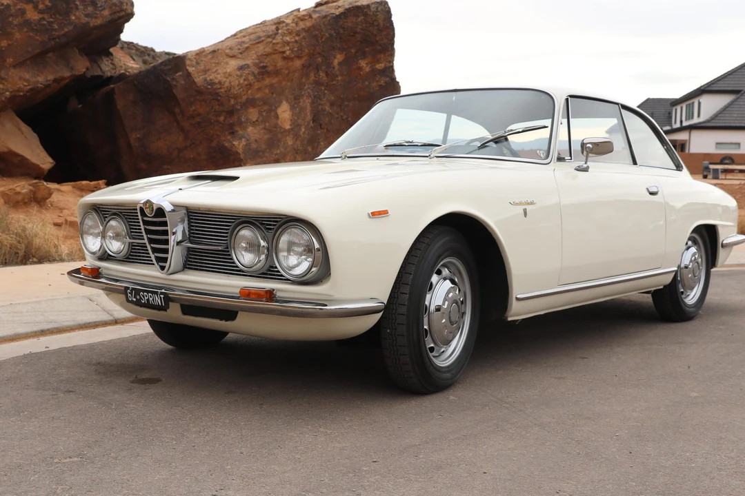 1964 Alfa Romeo 2600 - Image 3 of 31