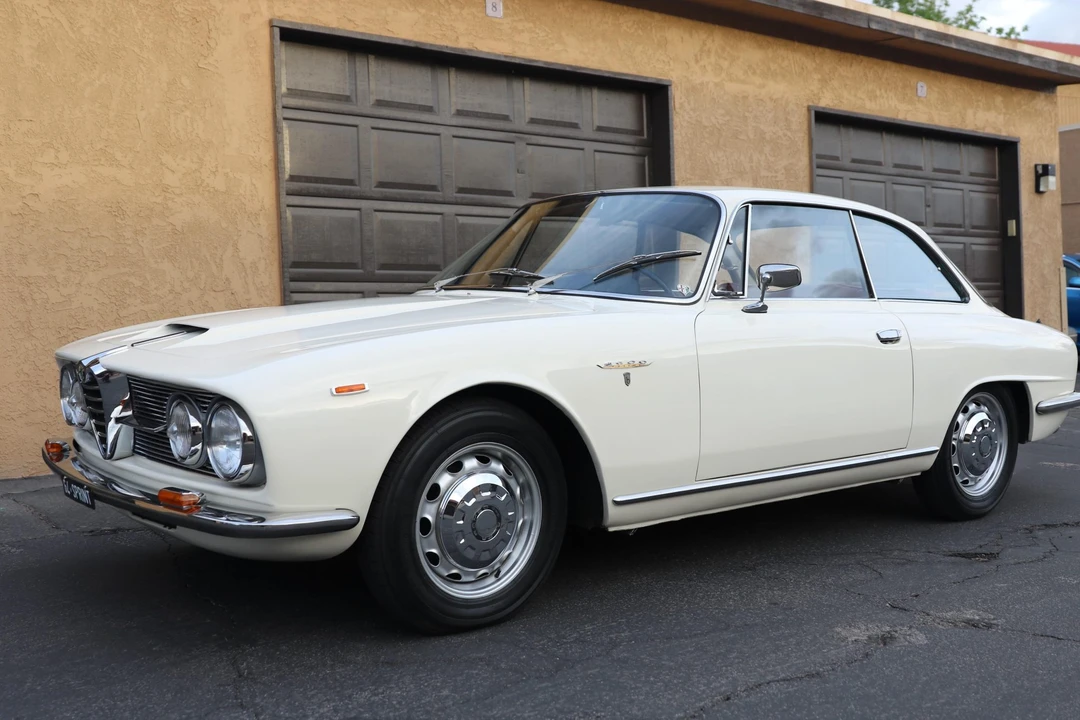 1964 Alfa Romeo 2600 - Image 19 of 31