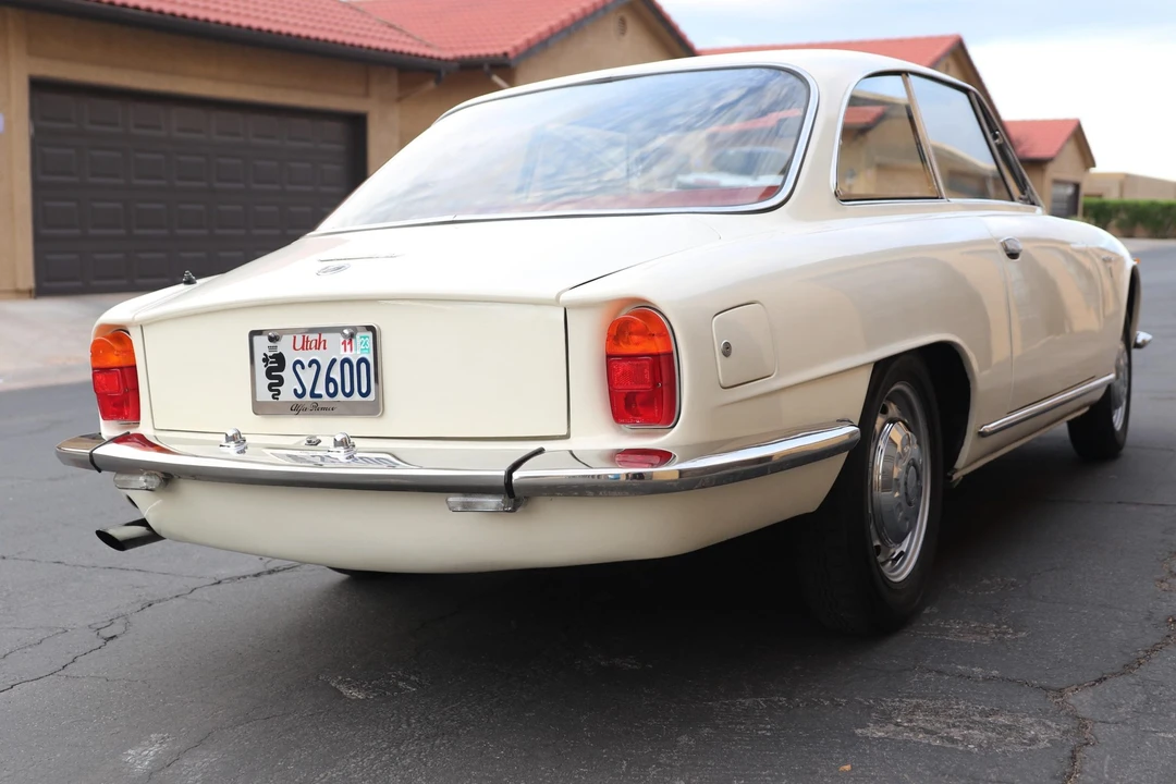 1964 Alfa Romeo 2600 - Image 24 of 31