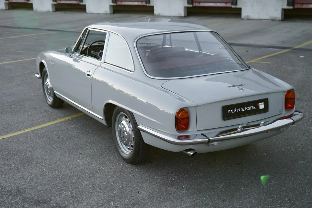 1964 Alfa Romeo 2600 - Image 7 of 31