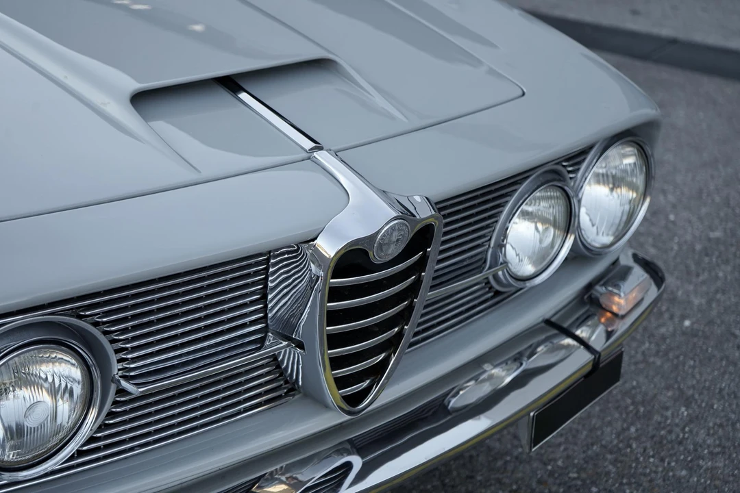 1964 Alfa Romeo 2600 - Image 16 of 31