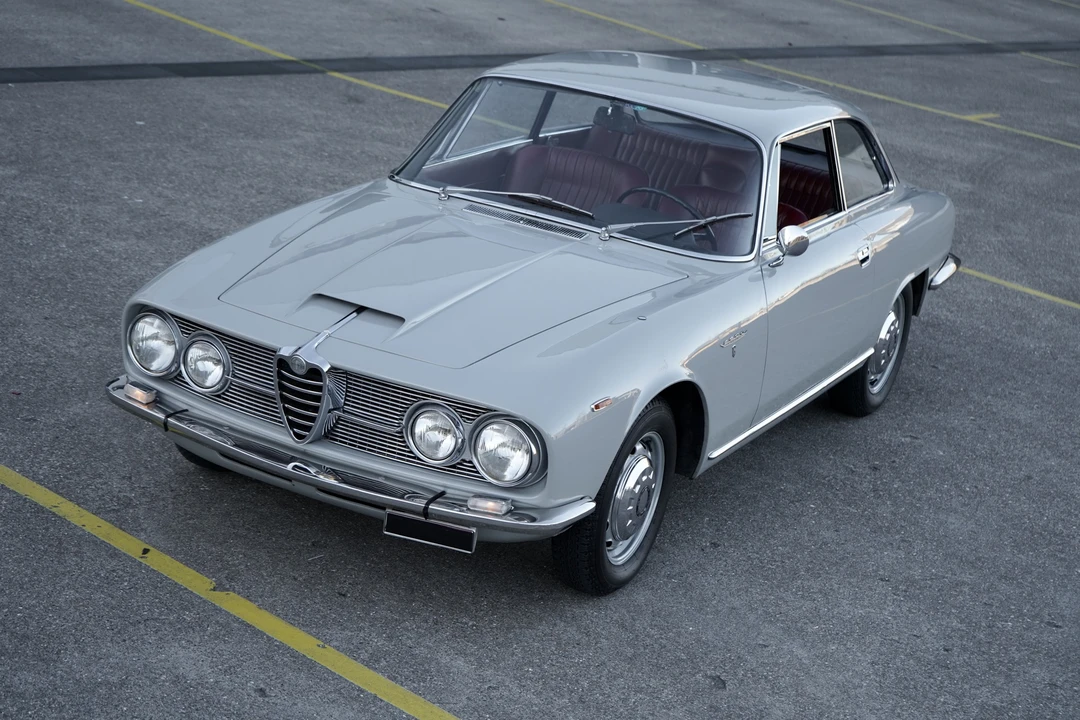 1964 Alfa Romeo 2600 - Image 4 of 31