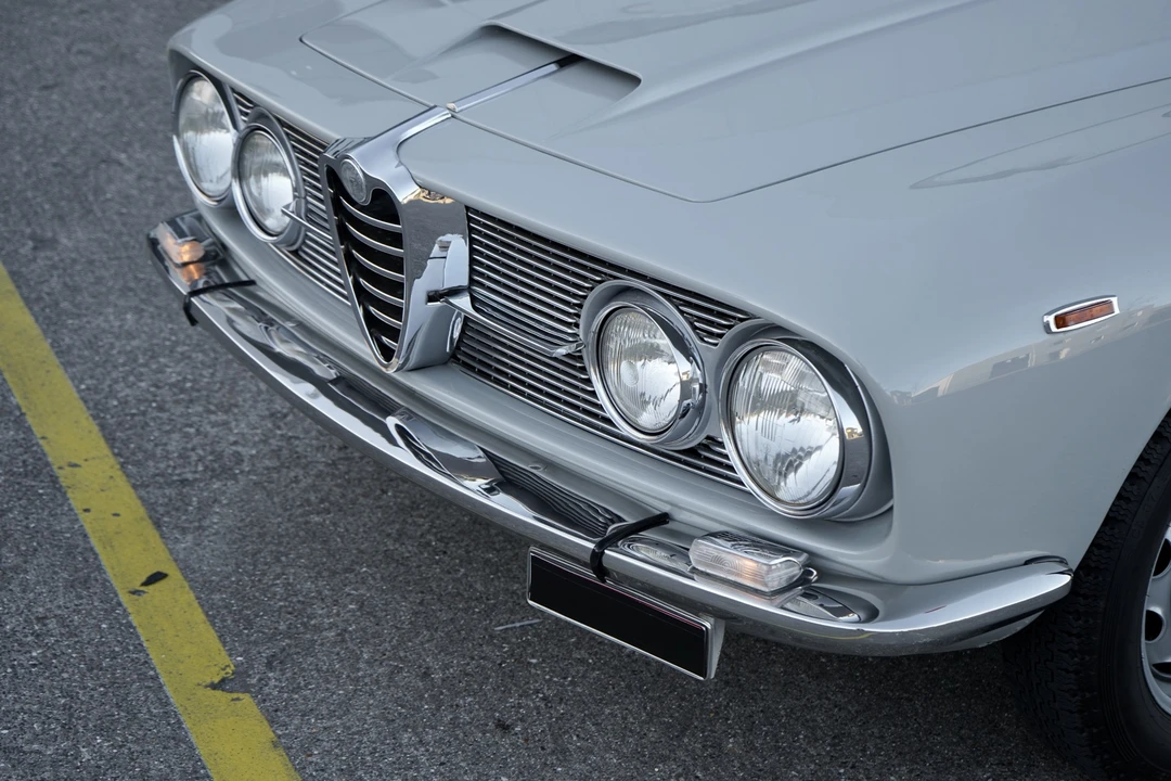 1964 Alfa Romeo 2600 - Image 18 of 31