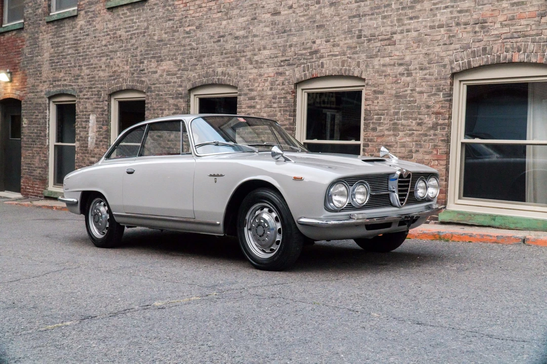 1964 Alfa Romeo 2600 - Image 2 of 31