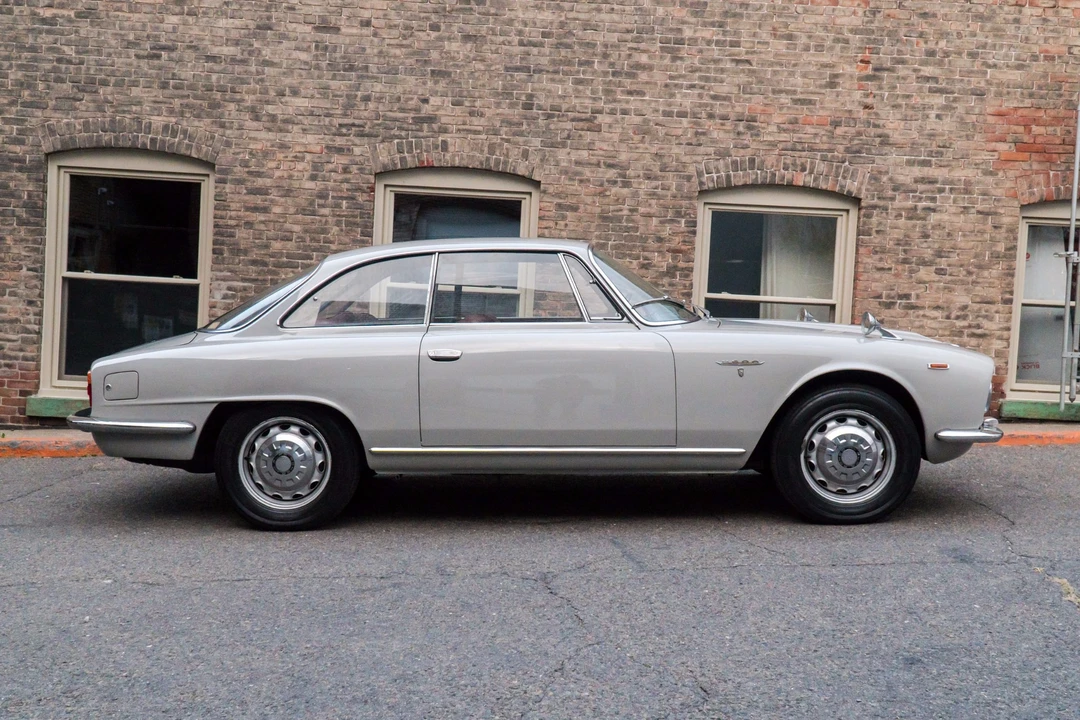 1964 Alfa Romeo 2600 - Image 3 of 31
