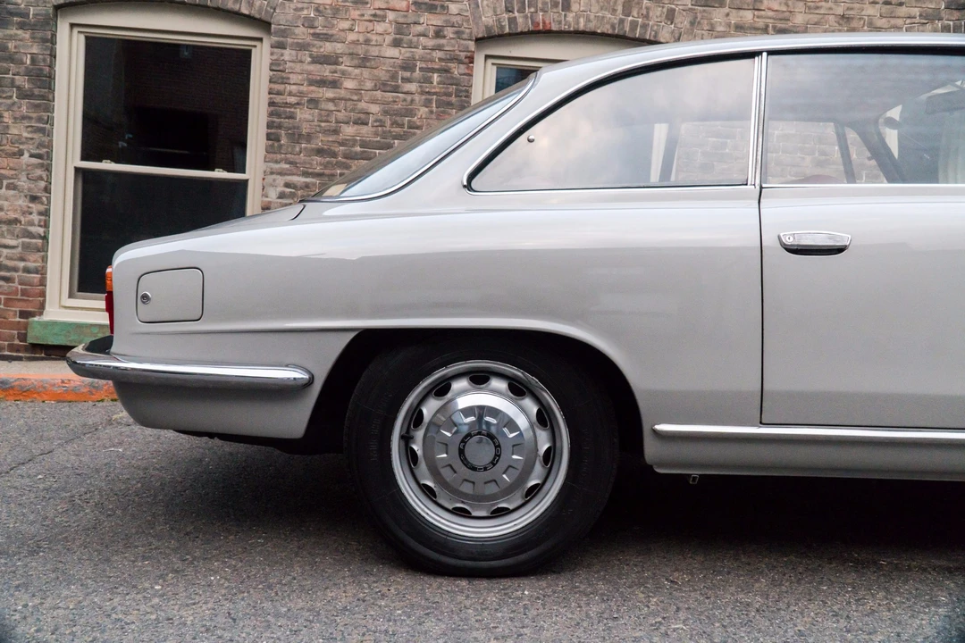 1964 Alfa Romeo 2600 - Image 5 of 31