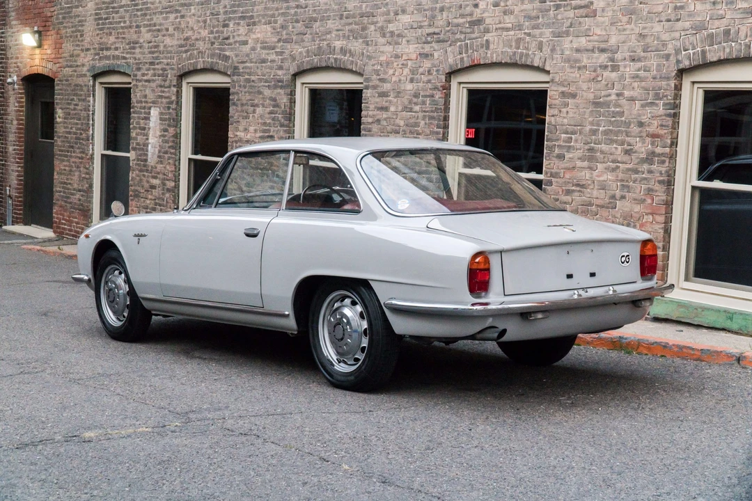 1964 Alfa Romeo 2600 - Image 9 of 31