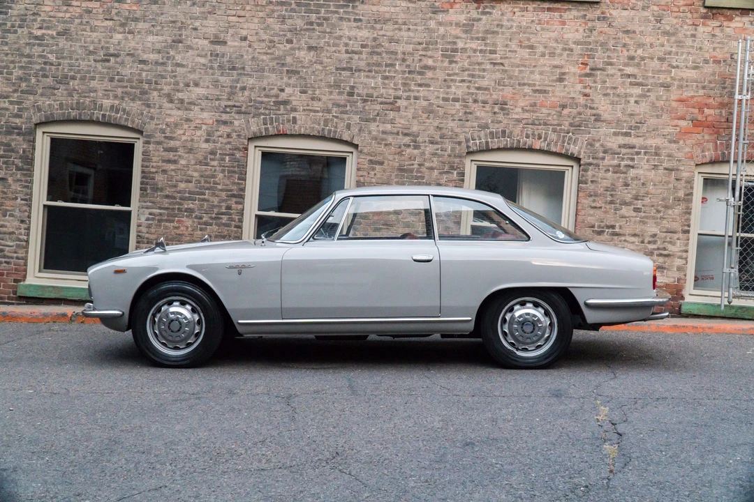 1964 Alfa Romeo 2600 - Image 10 of 31