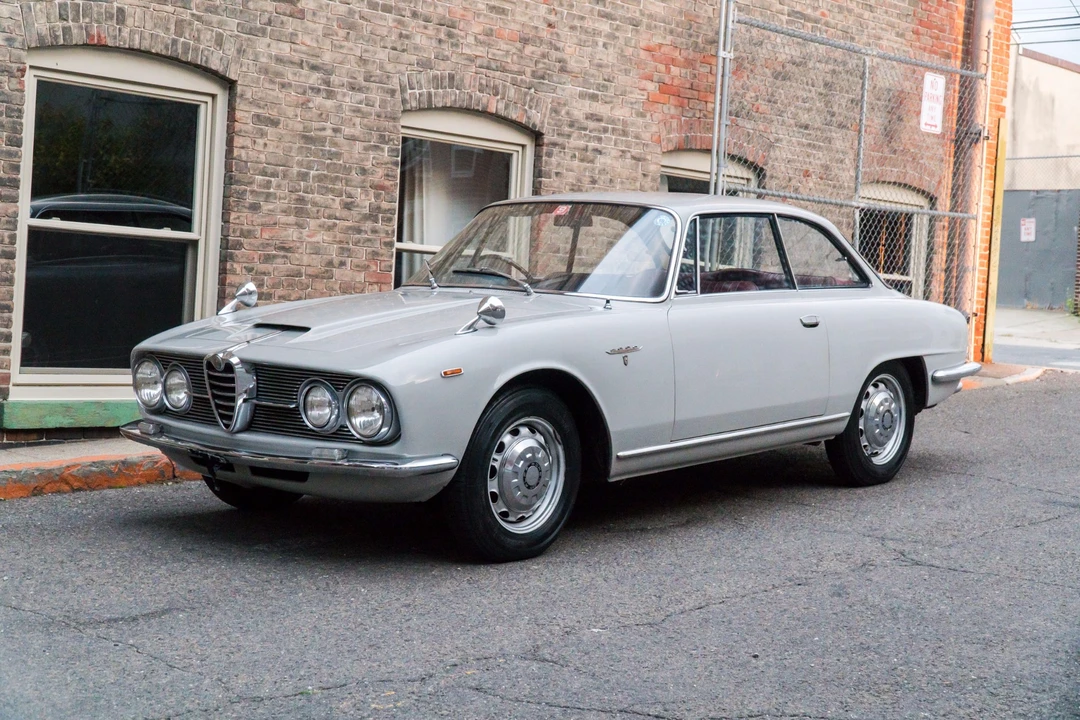 1964 Alfa Romeo 2600 - Image 11 of 31