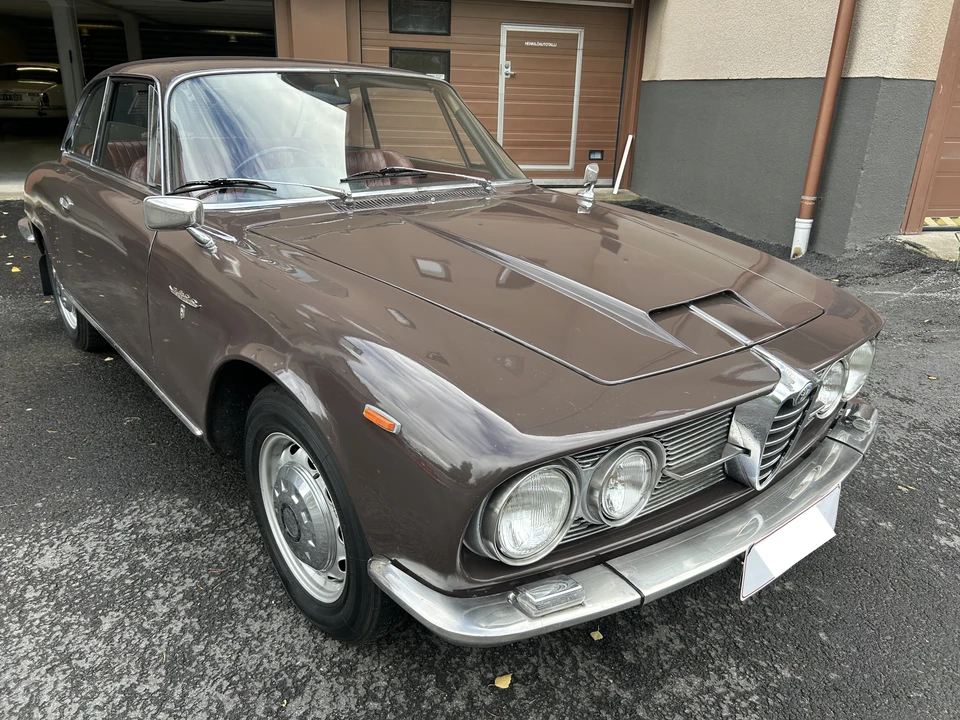 1964 Alfa Romeo 2600 - Image 15 of 31