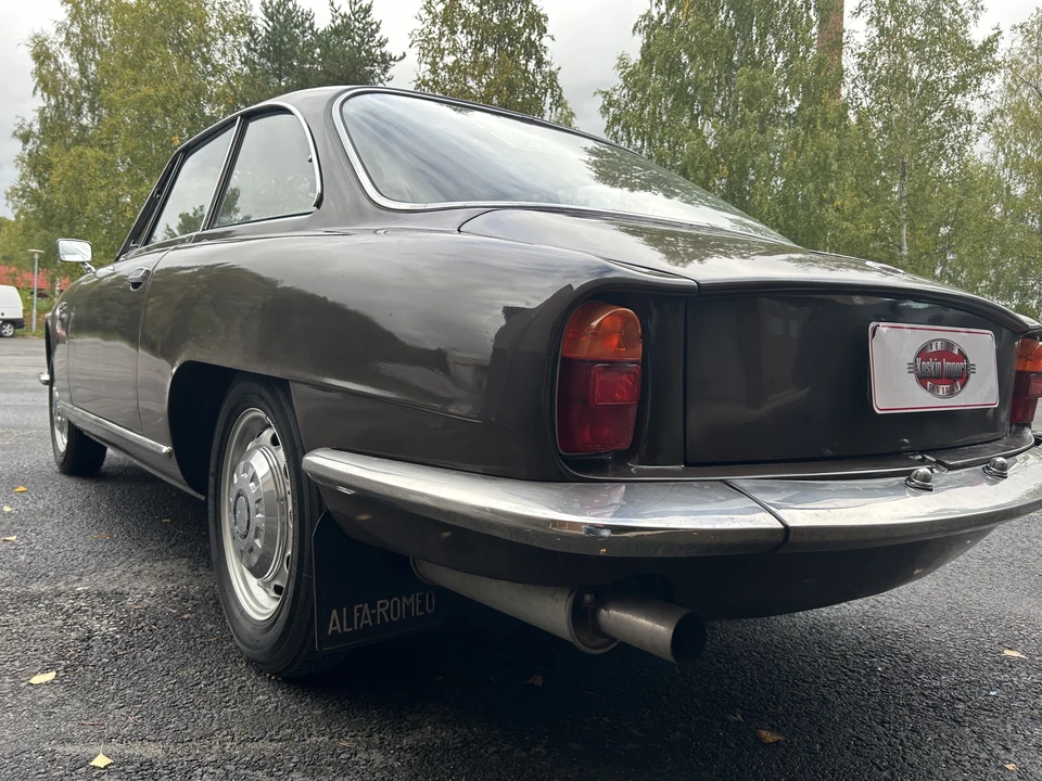 1964 Alfa Romeo 2600 - Image 6 of 31