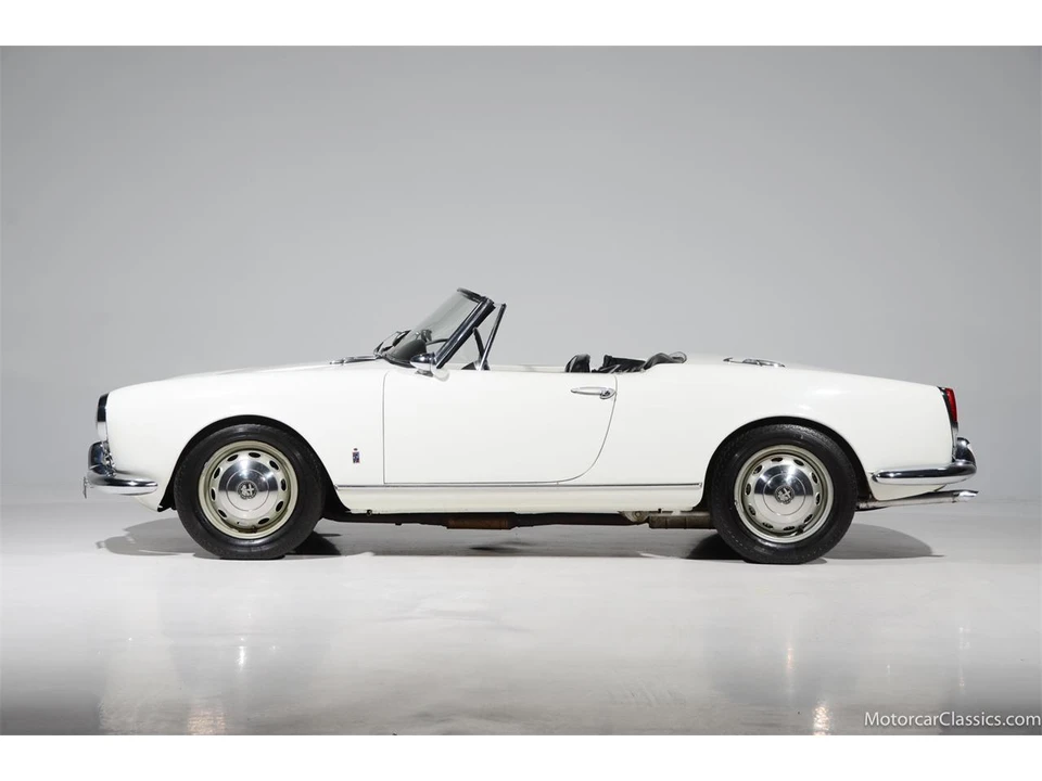 1964 Alfa Romeo Giulia Sprint GT - Image 13 of 31