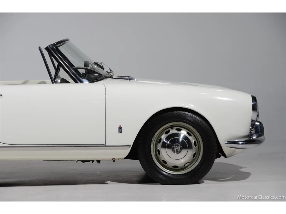 1964 Alfa Romeo Giulia Sprint GT - Image 14 of 31