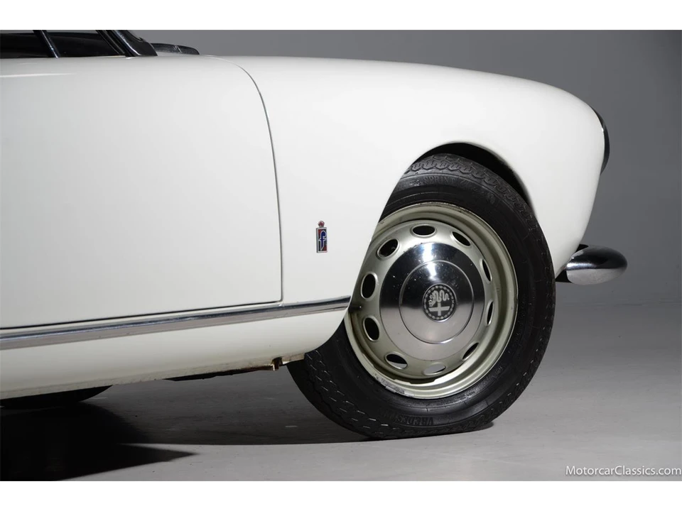 1964 Alfa Romeo Giulia Sprint GT - Image 28 of 31