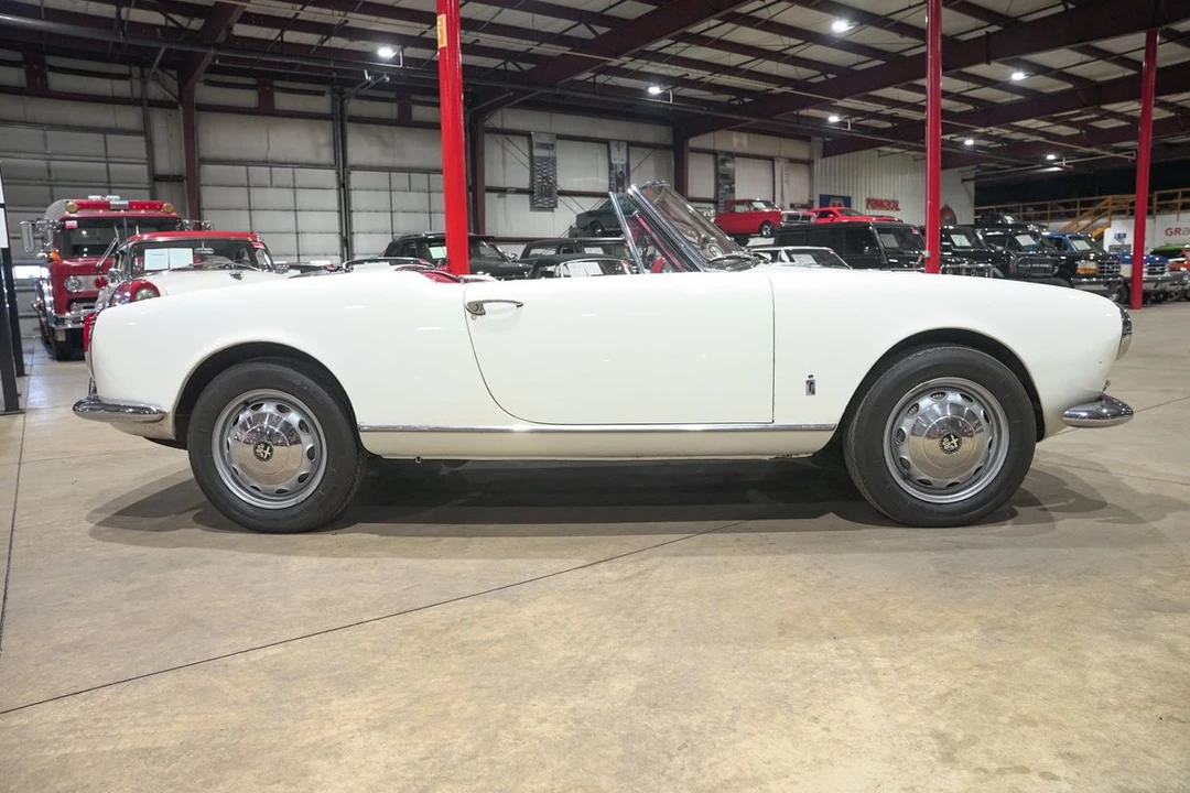 1964 Alfa Romeo Giulia GTC - Image 10 of 21