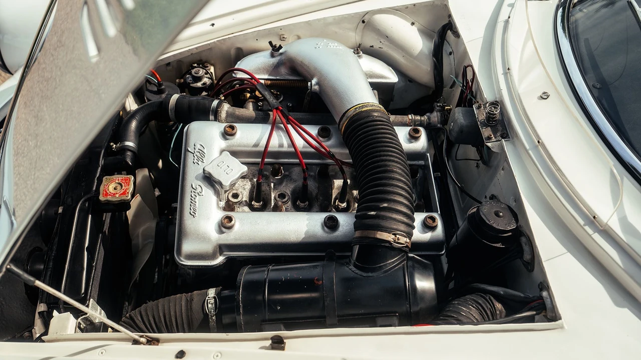 1964 Alfa Romeo Giulietta Sprint Speciale - Image 16 of 31