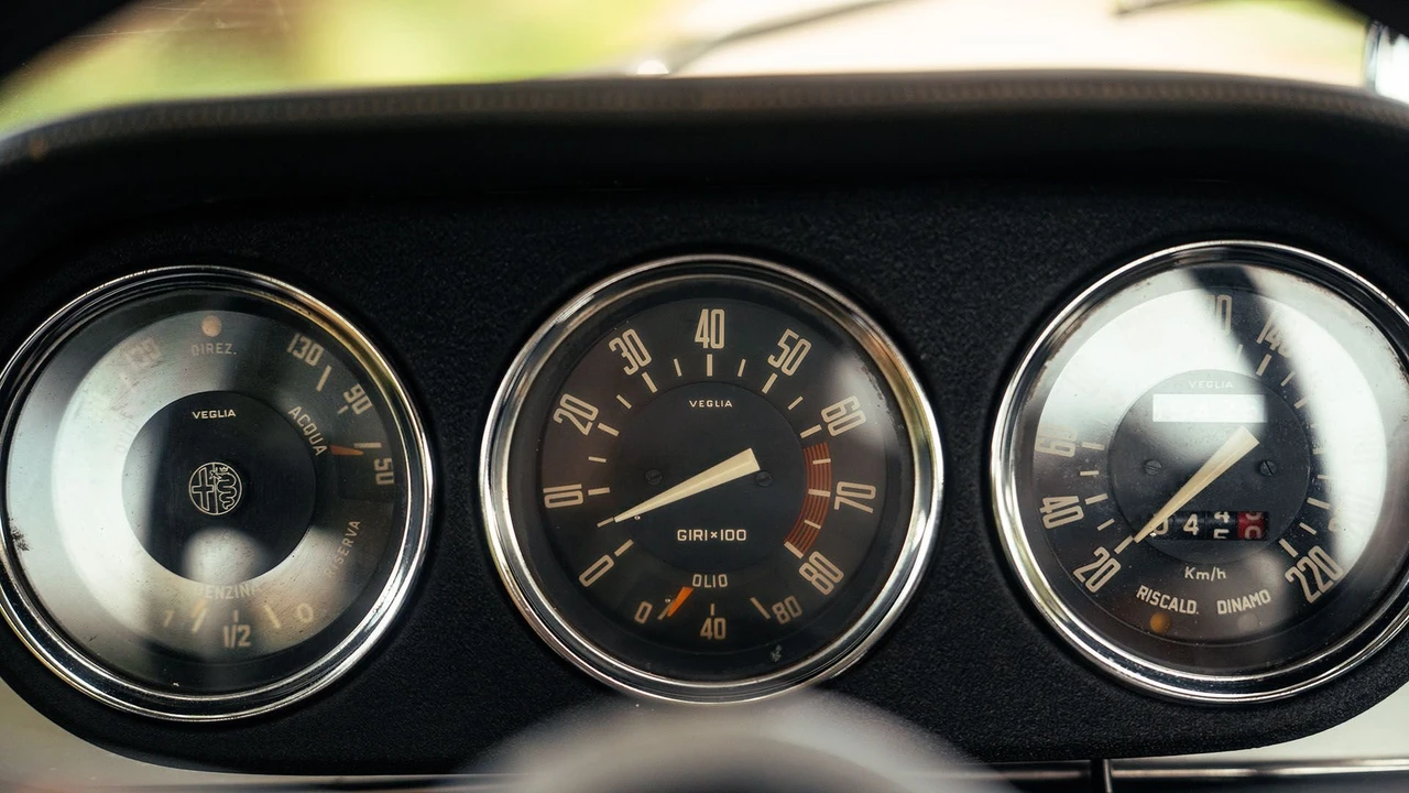 1964 Alfa Romeo Giulietta Sprint Speciale - Image 10 of 31