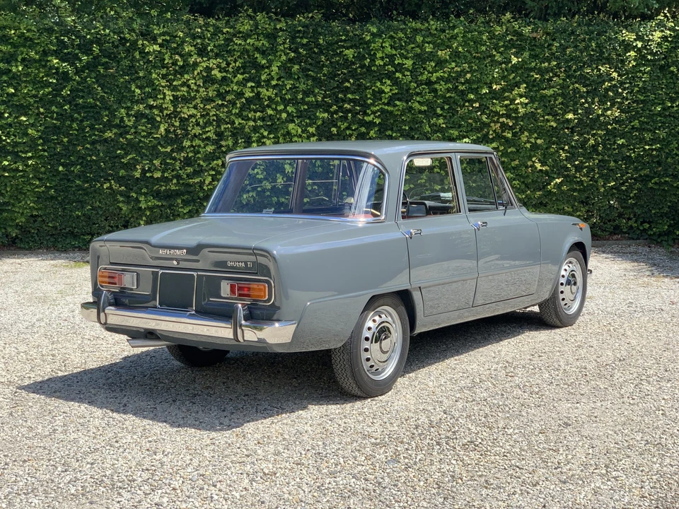 1964 Alfa Romeo 105/115 Series - Image 13 of 31
