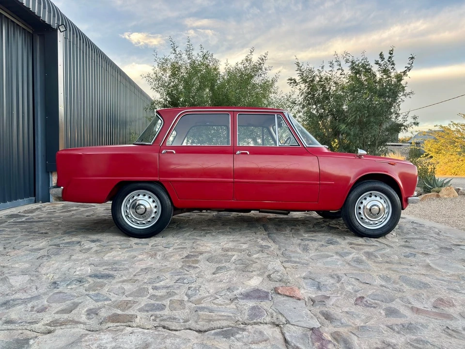 1964 Alfa Romeo Giulia - Image 6 of 31