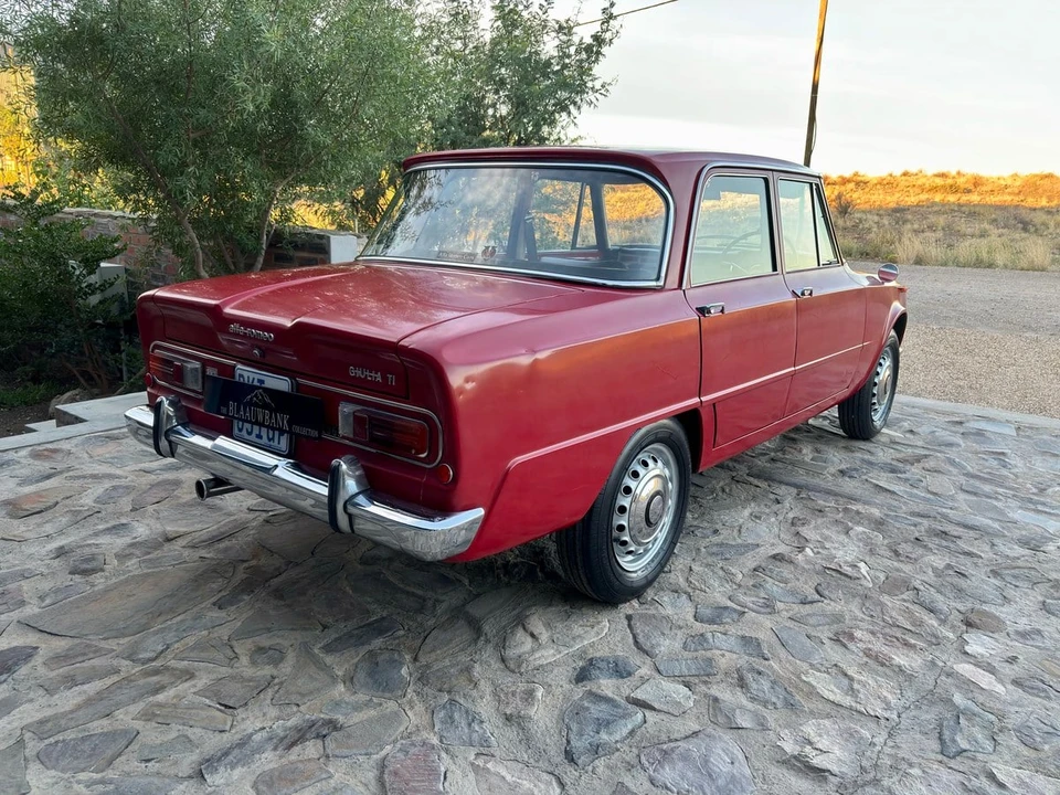 1964 Alfa Romeo Giulia - Image 9 of 31