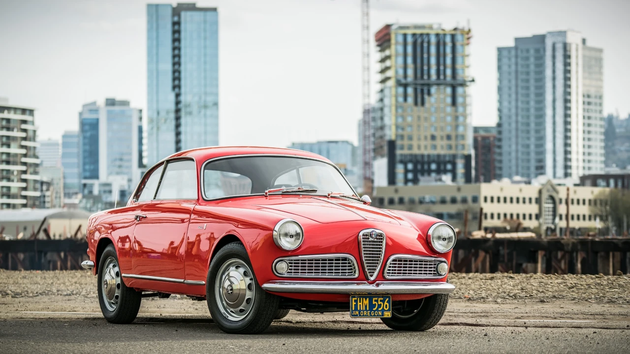 1964 Alfa Romeo Giulia Sprint GT - Image 14 of 31