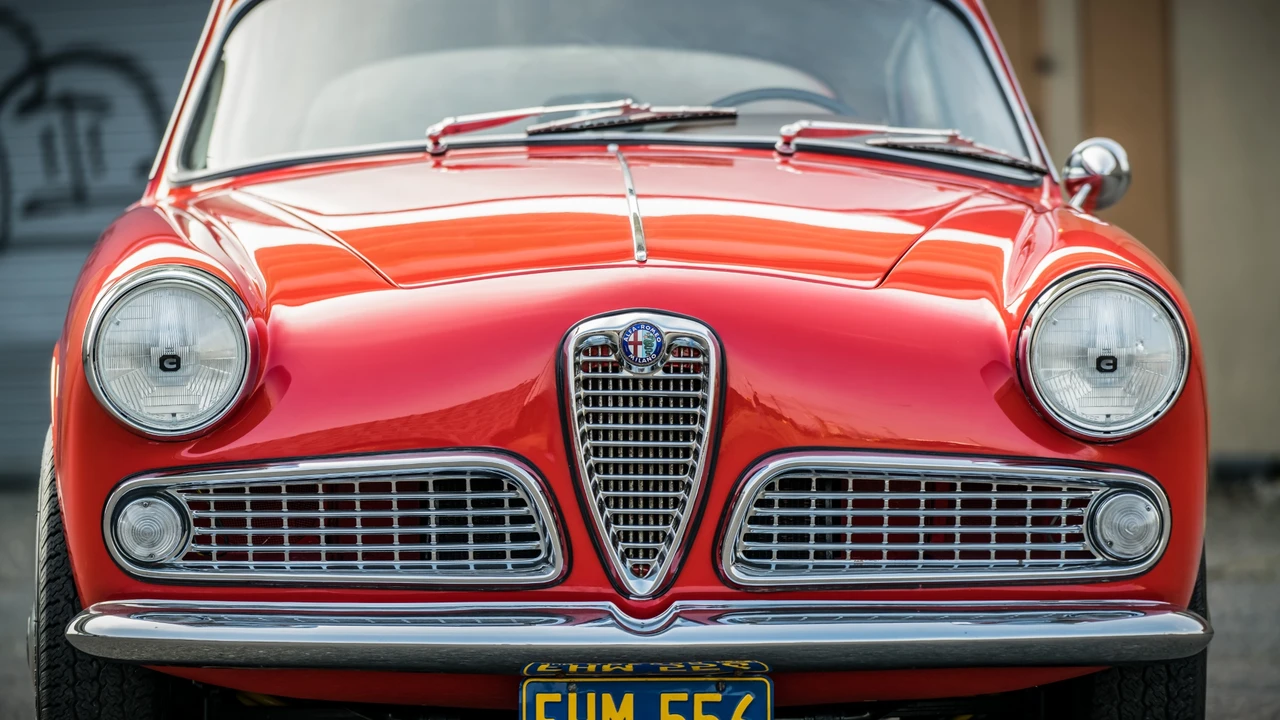 1964 Alfa Romeo Giulia Sprint GT - Image 20 of 31
