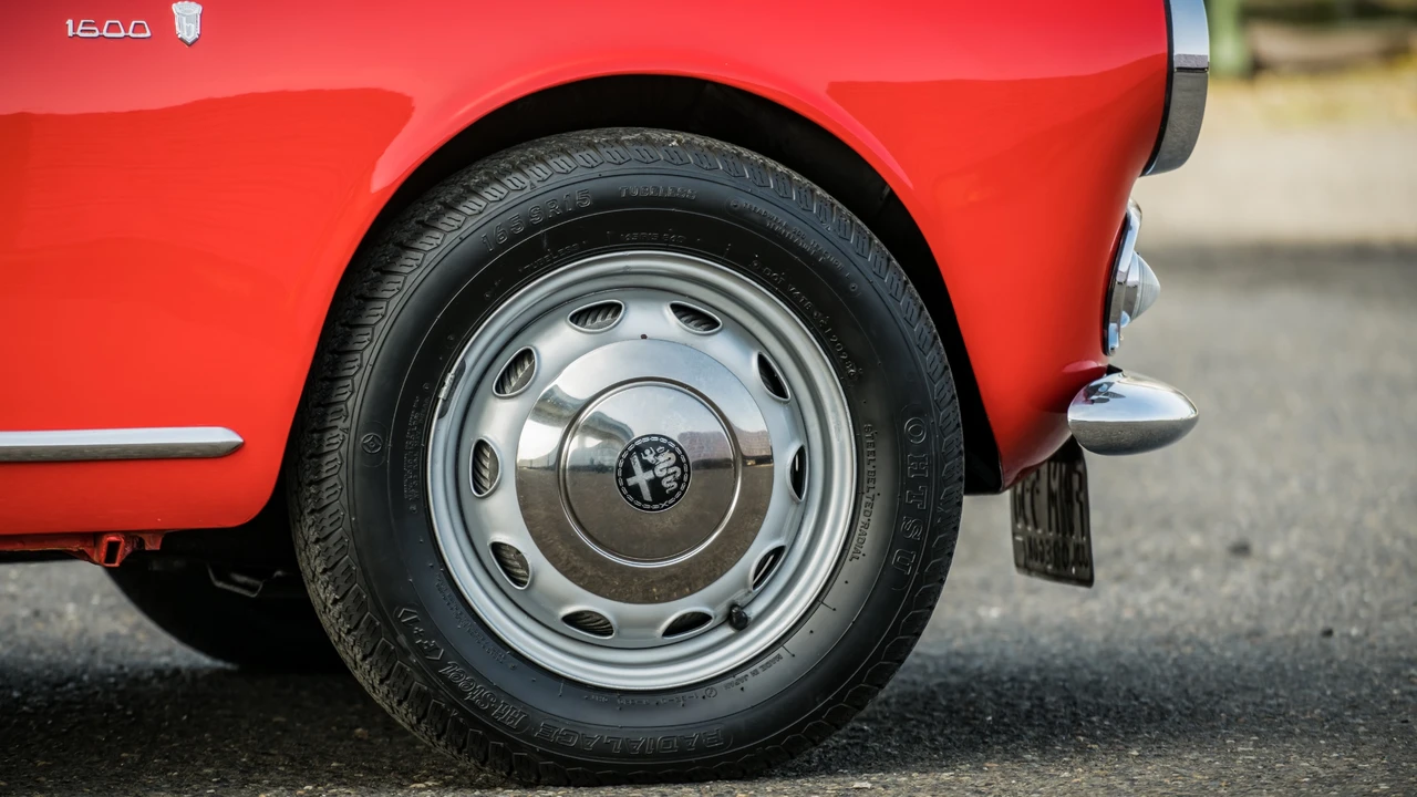 1964 Alfa Romeo Giulia Sprint GT - Image 31 of 31