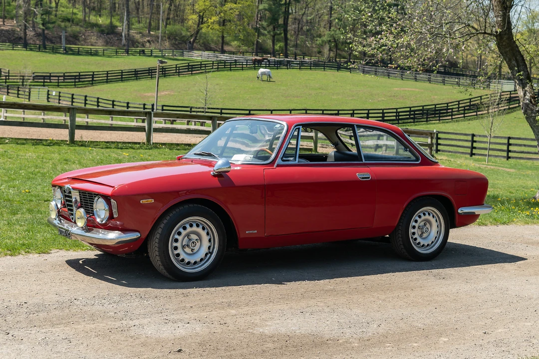 1964 Alfa Romeo Giulia Sprint GT - Image 4 of 31