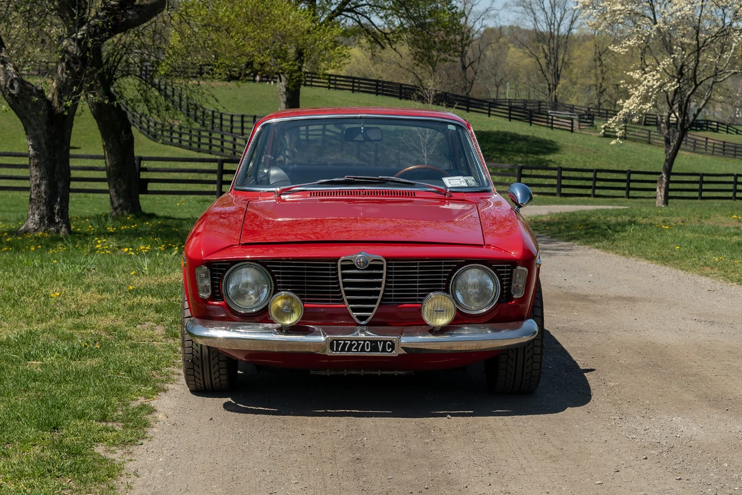 1964 Alfa Romeo Giulia Sprint GT - Image 9 of 31