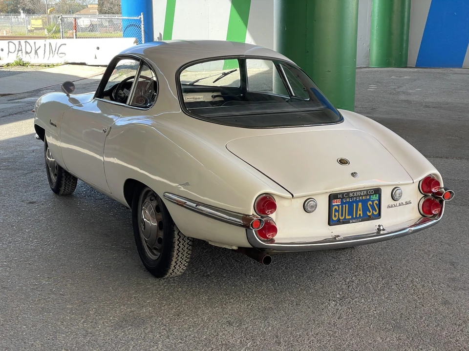 1964 Alfa Romeo Giulietta Sprint Speciale - Image 28 of 31
