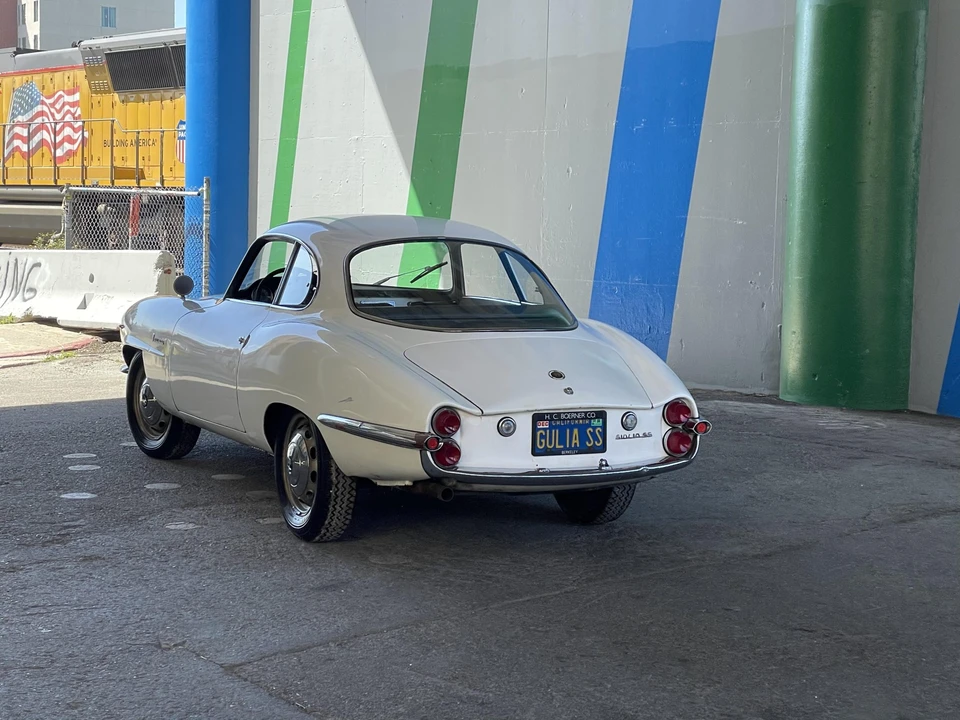 1964 Alfa Romeo Giulietta Sprint Speciale - Image 25 of 31