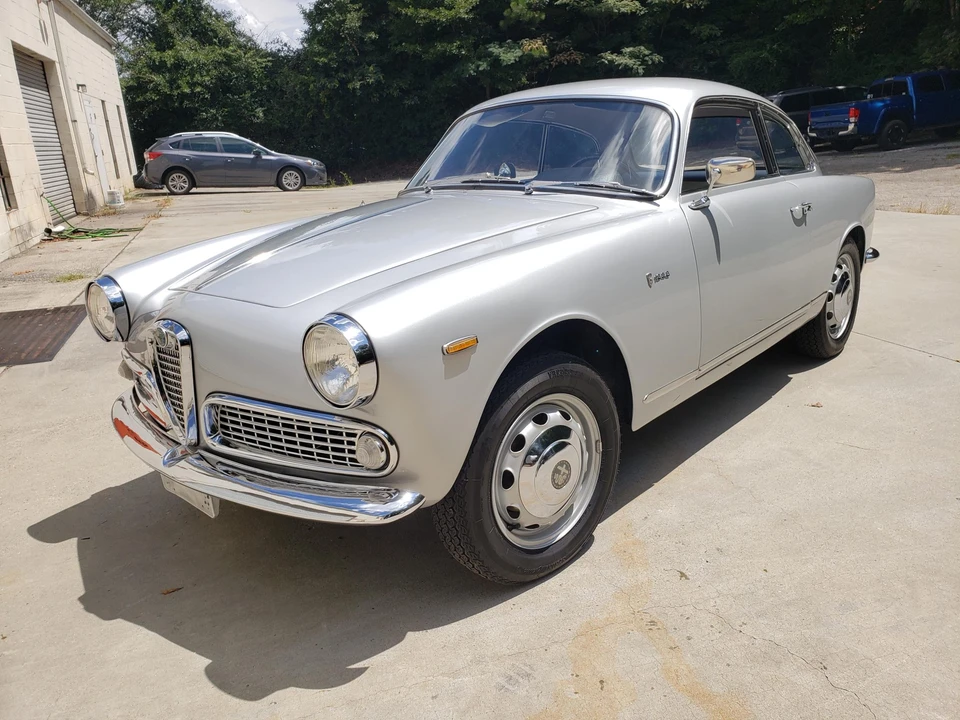 1964 Alfa Romeo Giulietta - Image 17 of 31