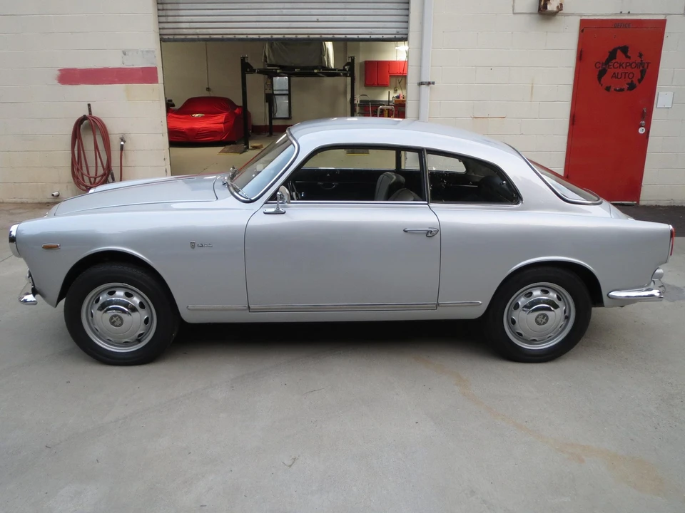 1964 Alfa Romeo Giulietta - Image 9 of 31