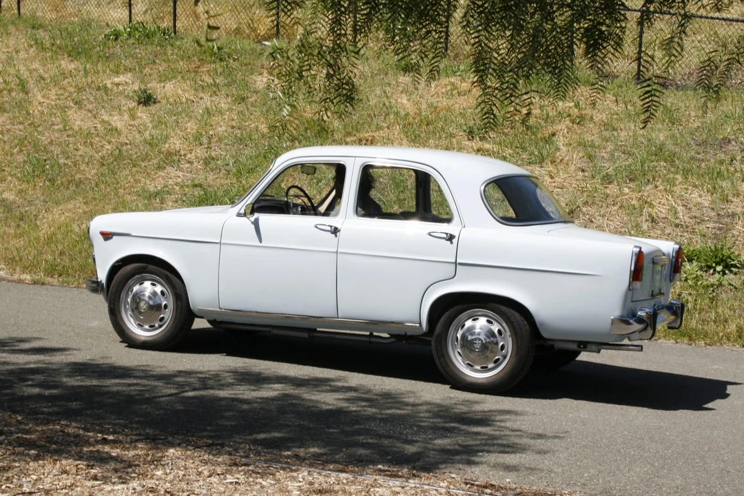 1964 Alfa Romeo Giulietta - Image 16 of 31