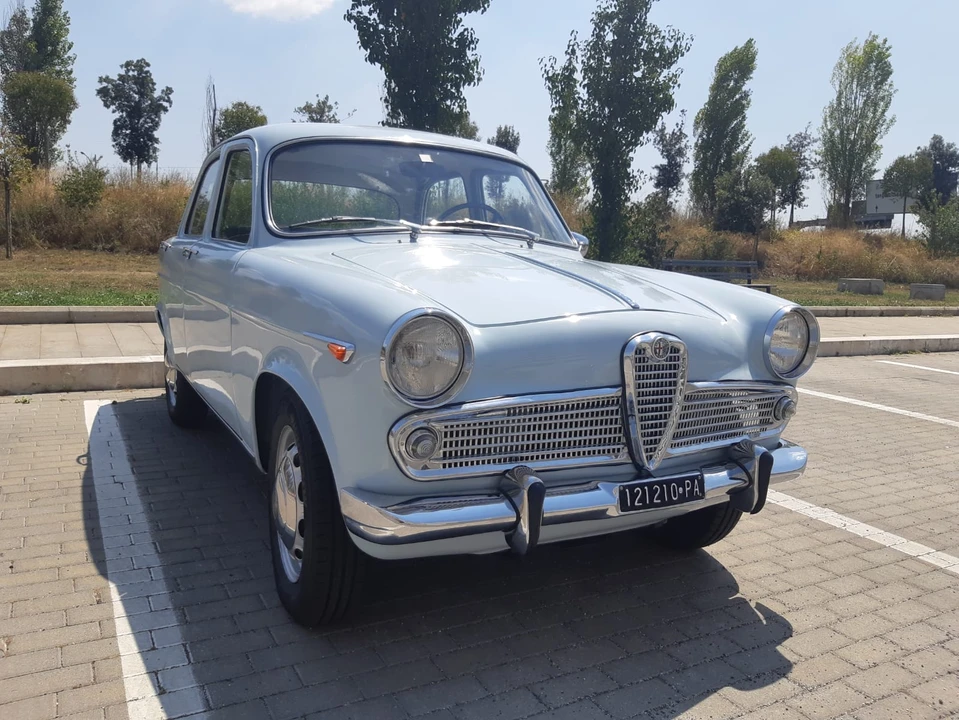 1964 Alfa Romeo Giulietta - Image 12 of 31