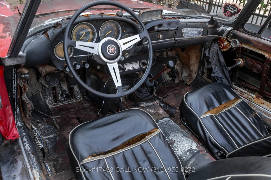 1964 Alfa Romeo 105/115 Series Spider - Image 19 of 31
