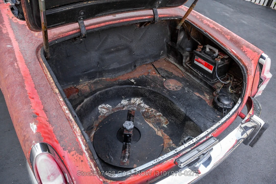 1964 Alfa Romeo 105/115 Series Spider - Image 26 of 31