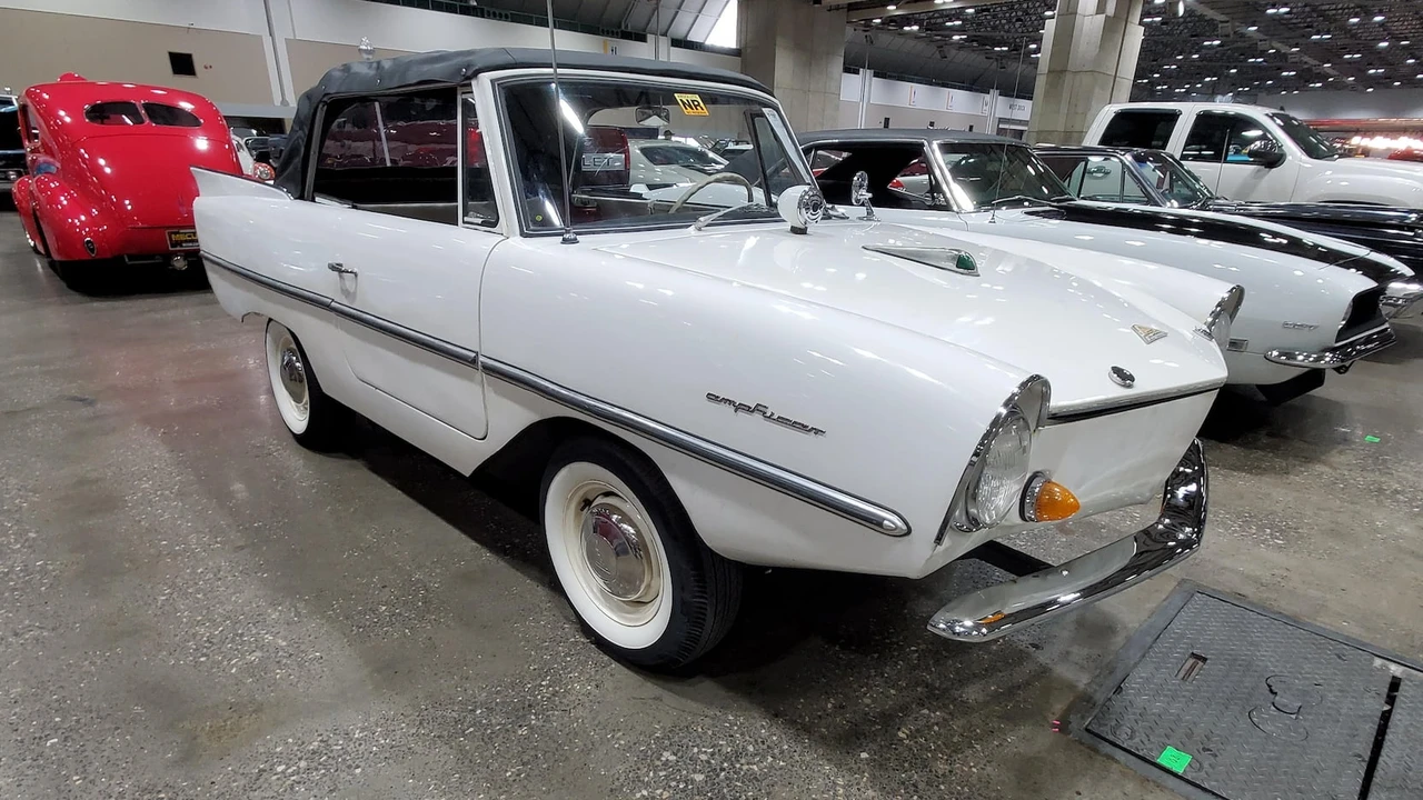 1964 Amphicar Model 770 - Image 10 of 10