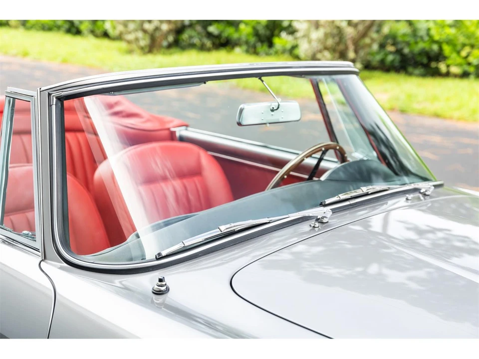 1964 Aston Martin DB5 - Image 30 of 31