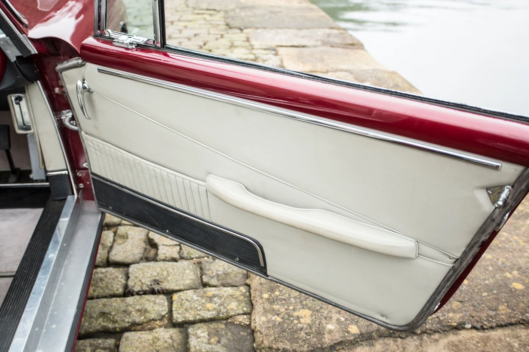 1964 Aston Martin DB5 Convertible - Image 10 of 31