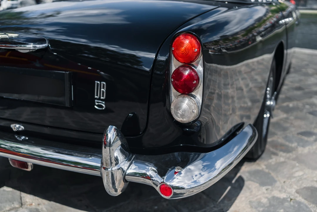 1964 Aston Martin DB5 Convertible - Image 31 of 31
