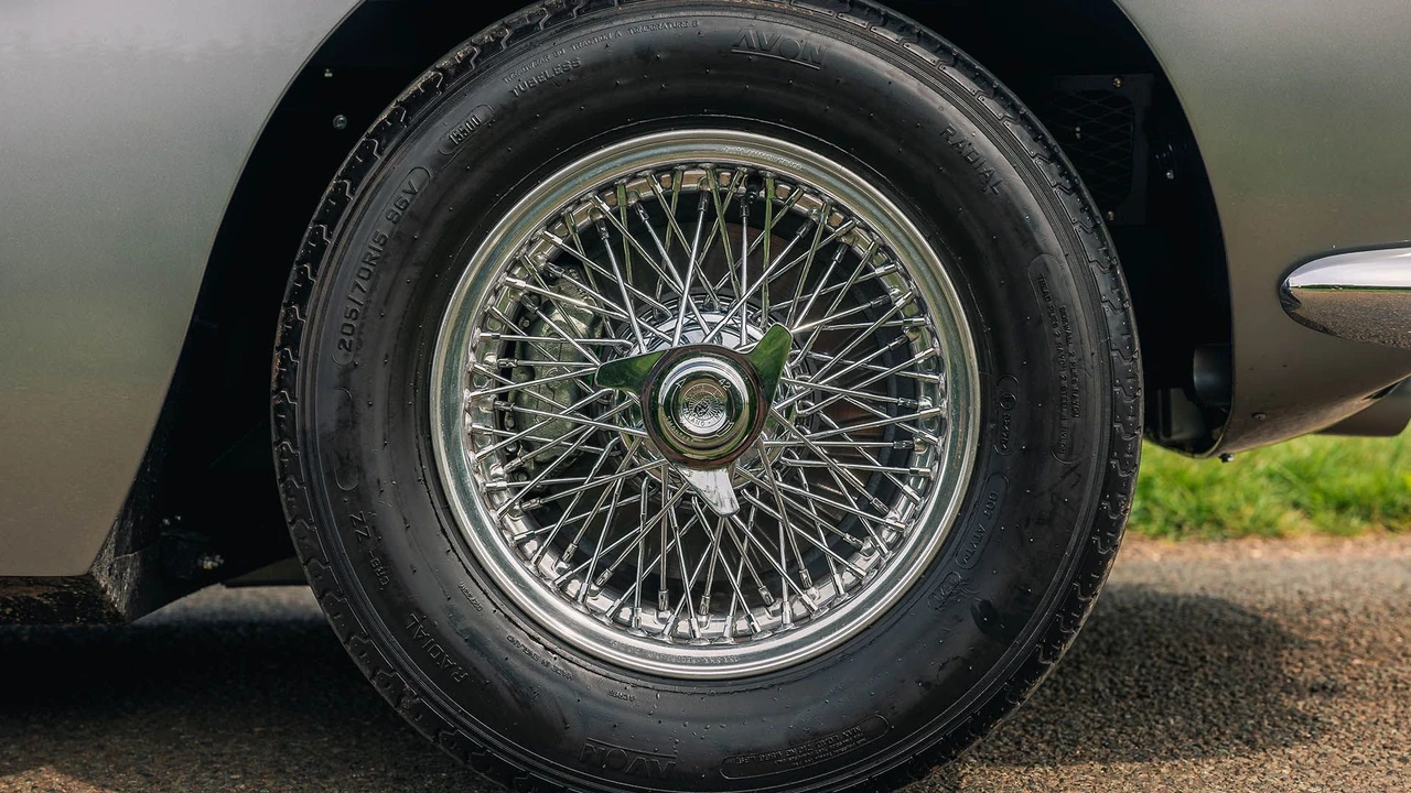 1964 Aston Martin DB5 - Image 29 of 31
